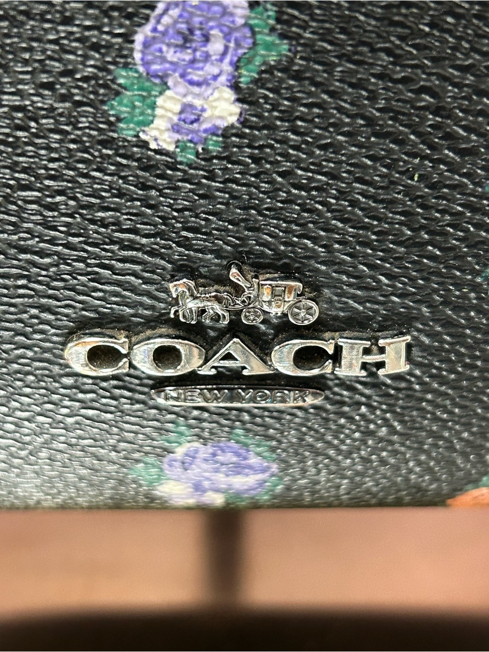 Coach Black Pebbled Leather Shoulder Bag w/Floral Print Approx. 12 x 9.5 x 3 - Picture 10 of 17